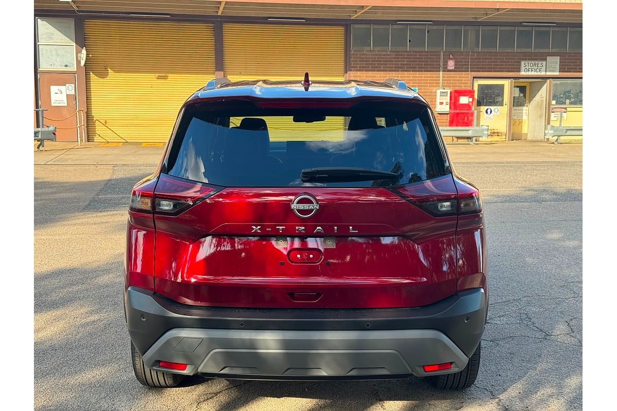 2025 Nissan X-TRAIL ST-L T33