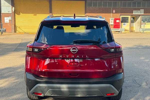 2025 Nissan X-TRAIL ST-L T33