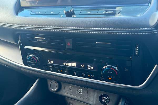 2025 Nissan X-TRAIL ST-L T33