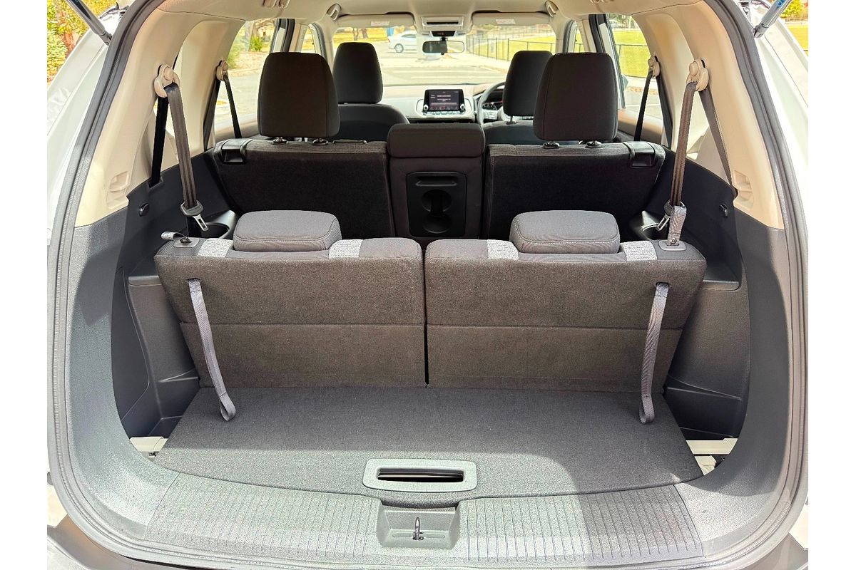 2025 Nissan X-TRAIL ST T33