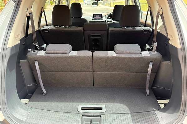 2025 Nissan X-TRAIL ST T33