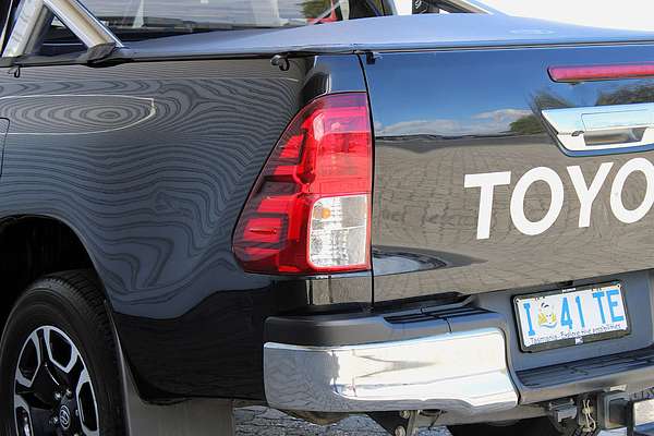 2020 Toyota Hilux SR5 GUN126R 4X4
