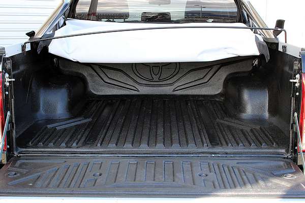 2020 Toyota Hilux SR5 GUN126R 4X4