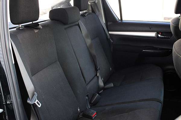 2020 Toyota Hilux SR5 GUN126R 4X4