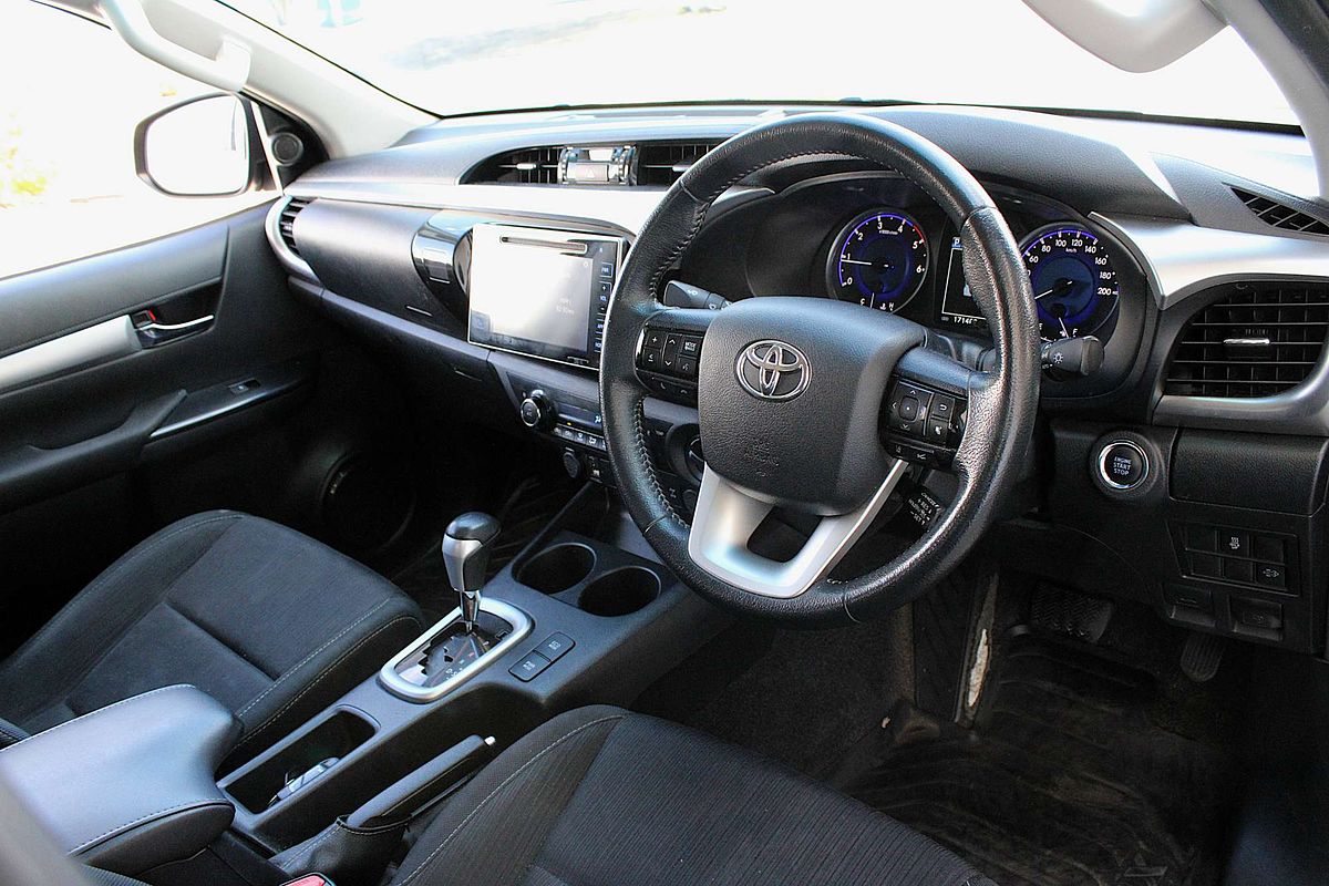 2020 Toyota Hilux SR5 GUN126R 4X4