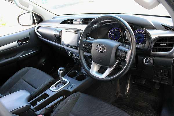 2020 Toyota Hilux SR5 GUN126R 4X4