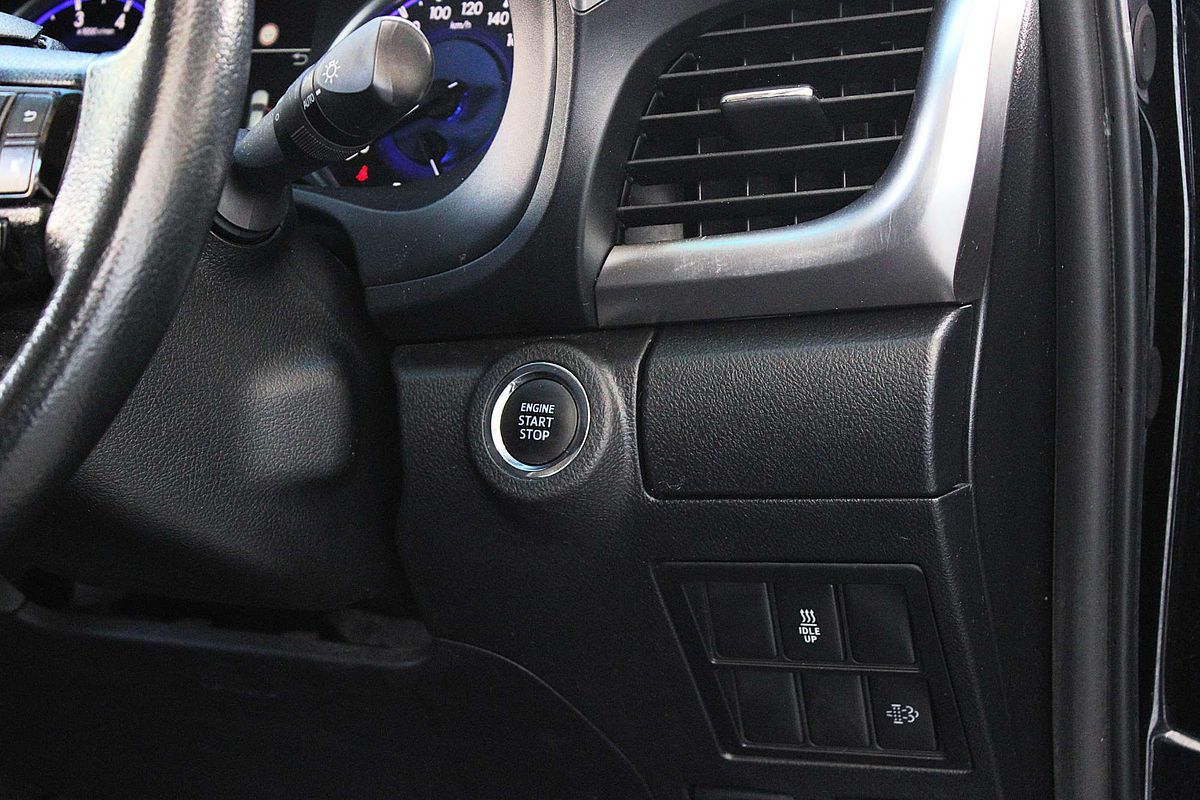 2020 Toyota Hilux SR5 GUN126R 4X4