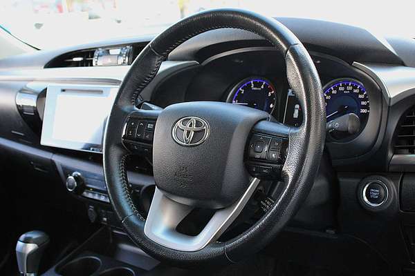 2020 Toyota Hilux SR5 GUN126R 4X4