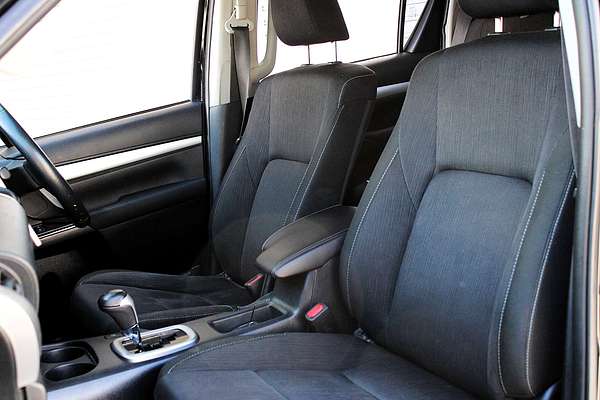 2020 Toyota Hilux SR5 GUN126R 4X4