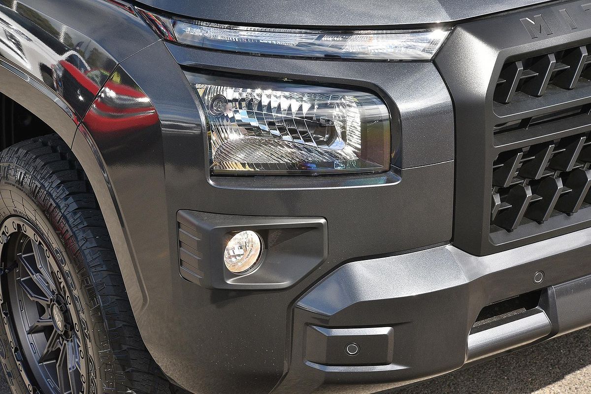 2025 Mitsubishi Triton GLX MV 4X4