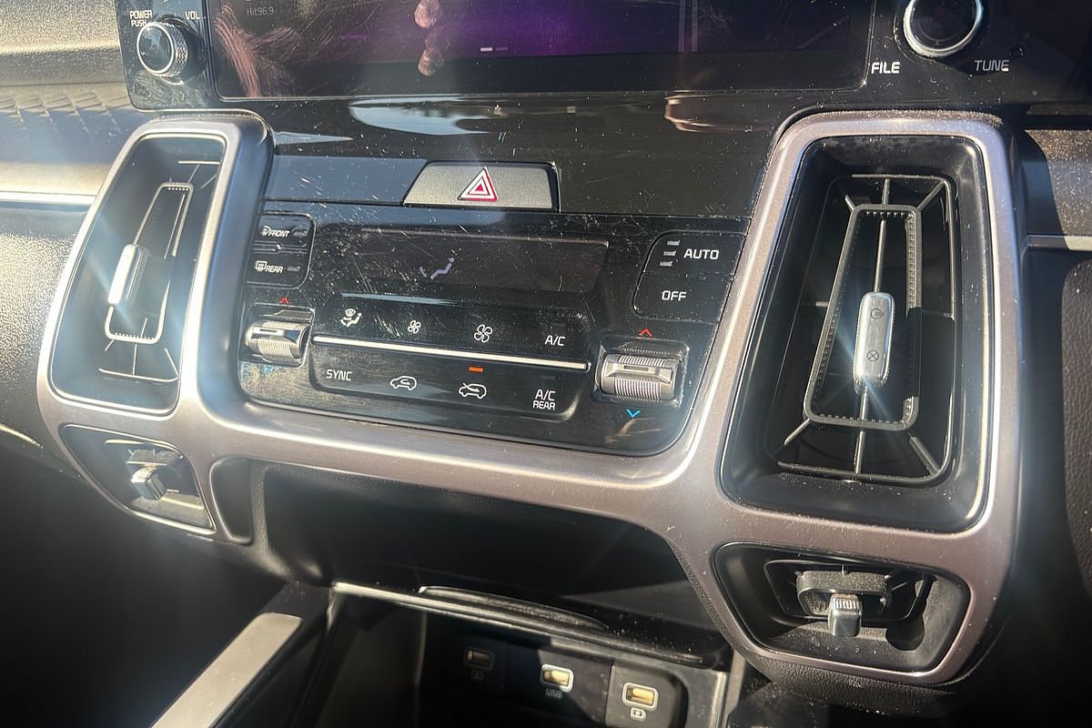 2022 Kia Sorento S MQ4