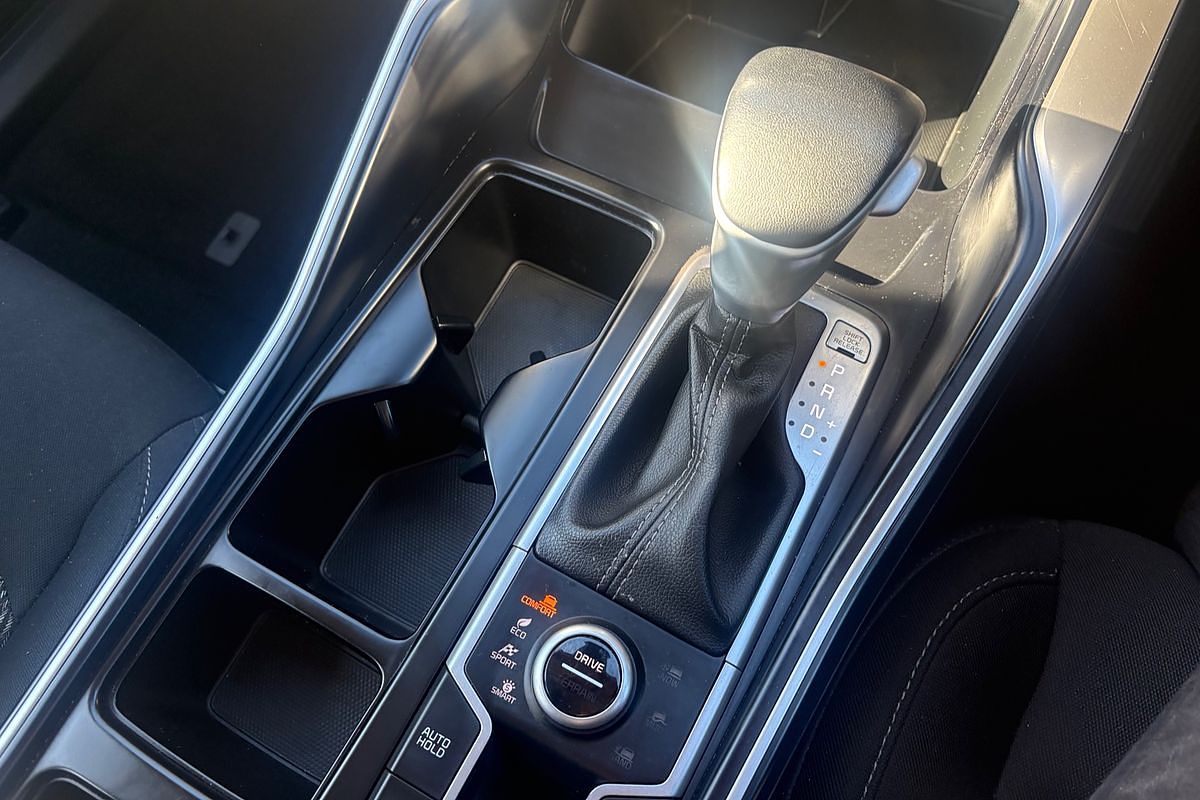 2022 Kia Sorento S MQ4