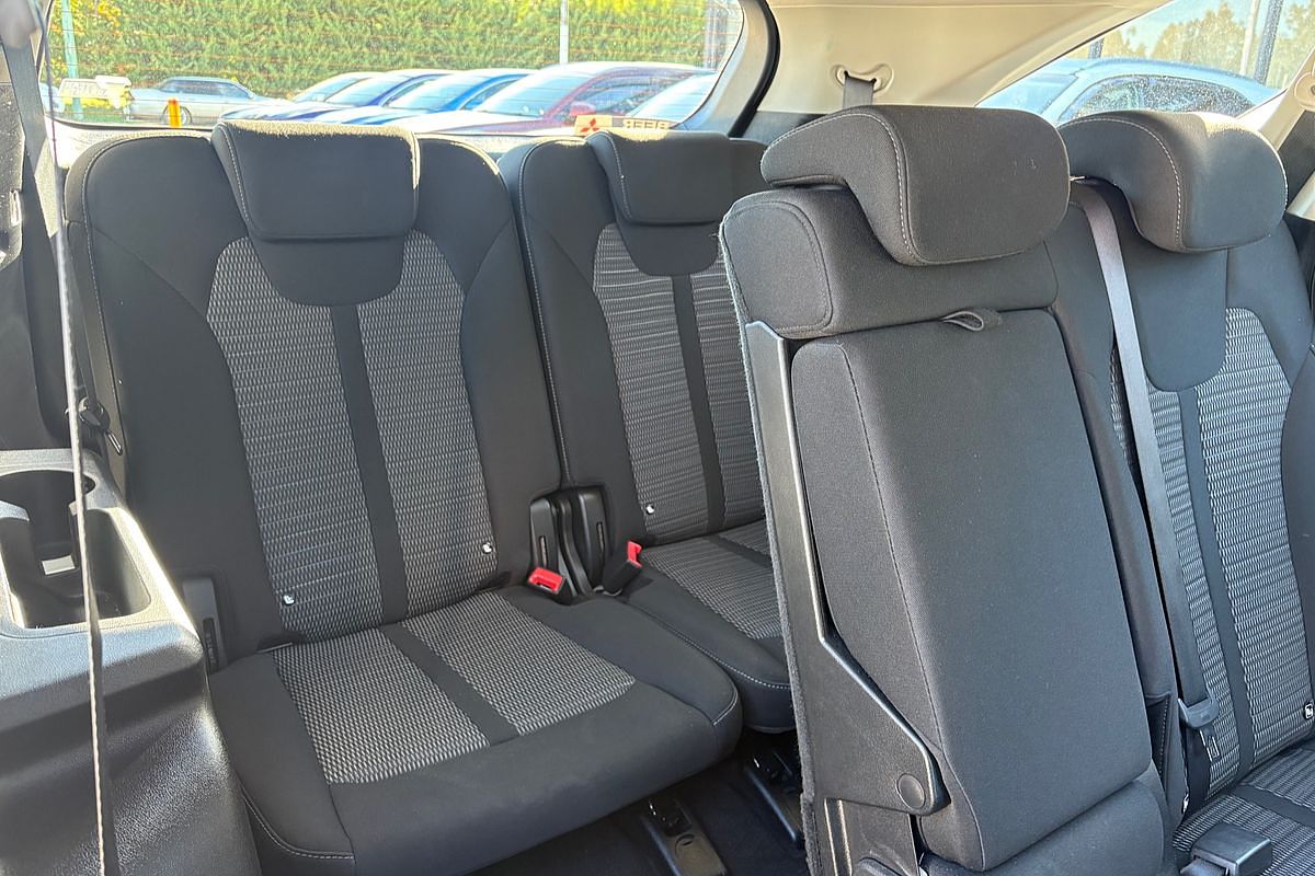 2022 Kia Sorento S MQ4