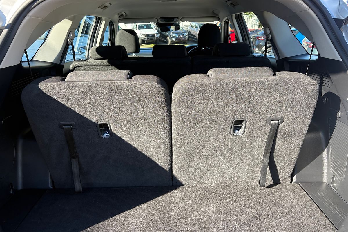 2022 Kia Sorento S MQ4