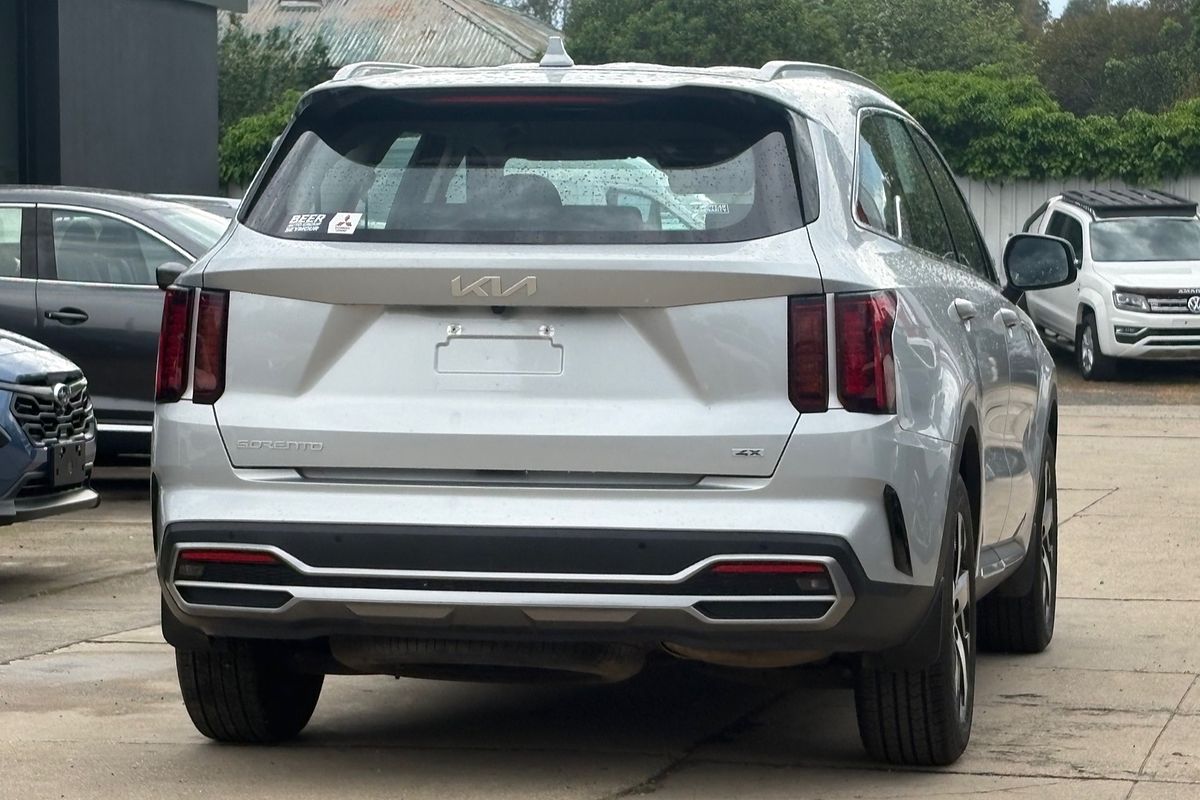 2022 Kia Sorento S MQ4