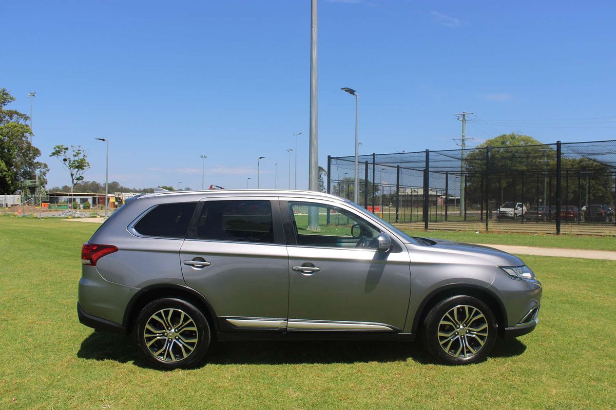 2016 MITSUBISHI OUTLANDER LS (4x2) CONTINUOUS VARIABLE 4D WAGON 4CYL