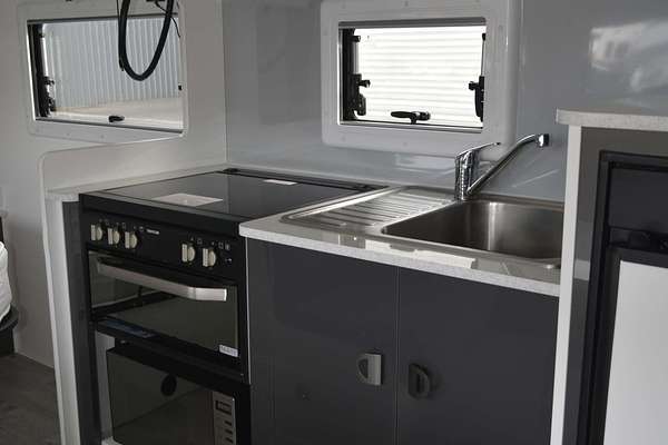 2021 New Age Caravans Road Owl Comfort RP16ER