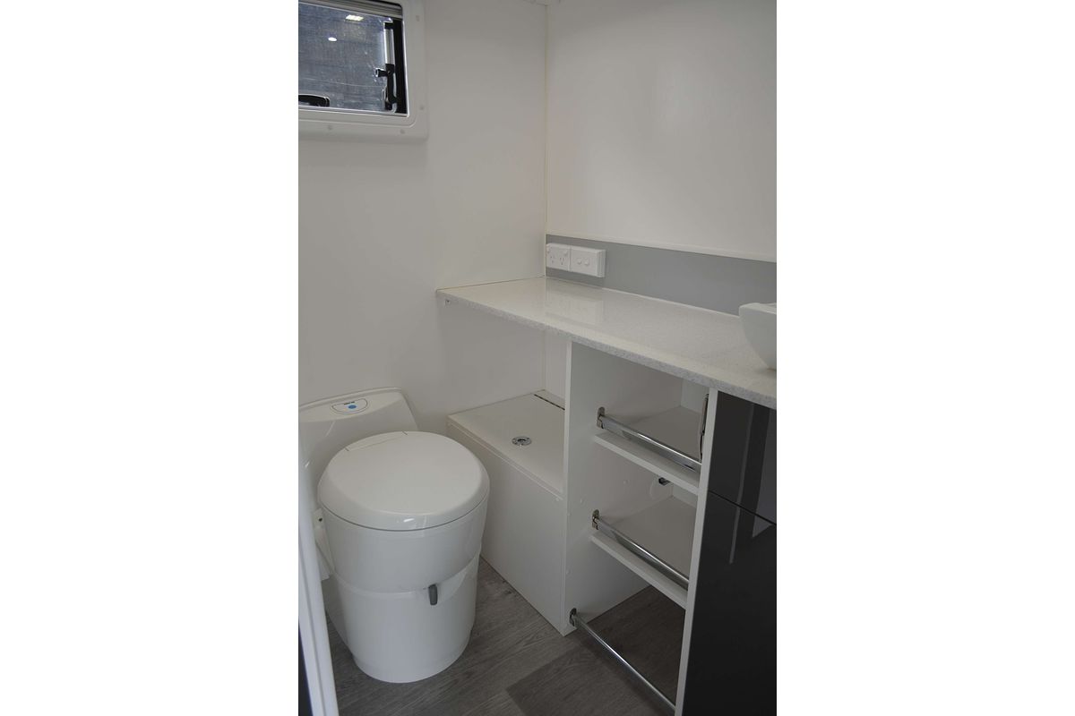 2021 New Age Caravans Road Owl Comfort RP16ER