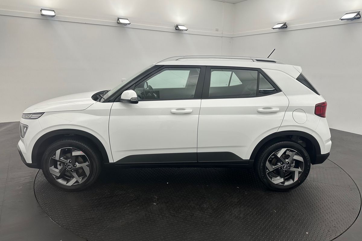 2025 Hyundai Venue Active QX.V5
