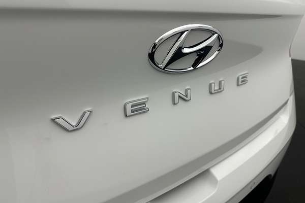 2025 Hyundai Venue Active QX.V5