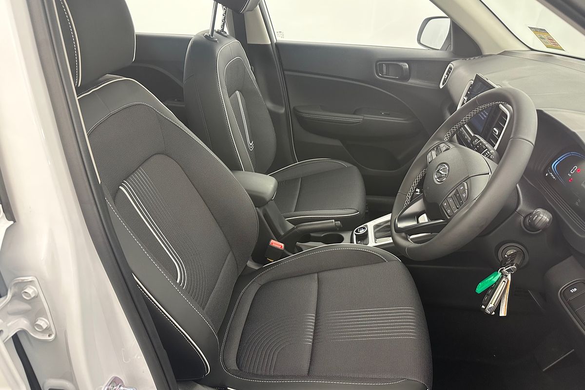 2025 Hyundai Venue Active QX.V5