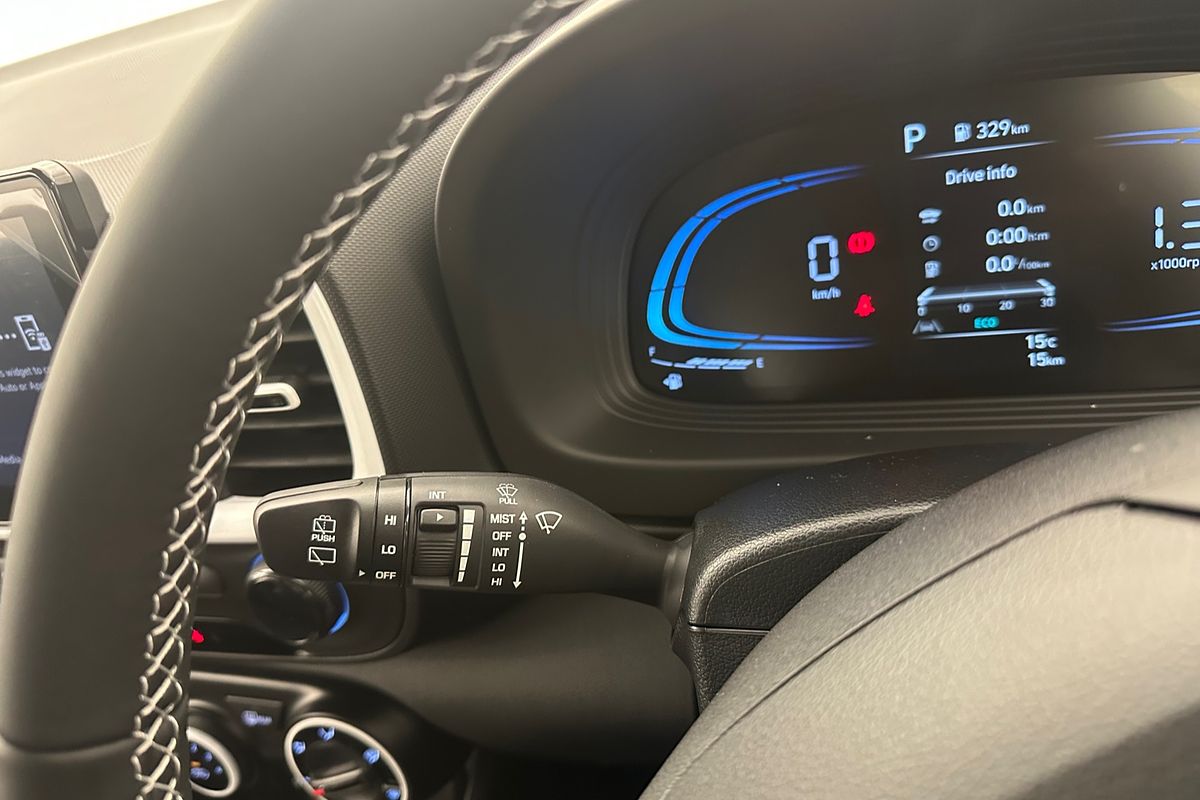 2025 Hyundai Venue Active QX.V5