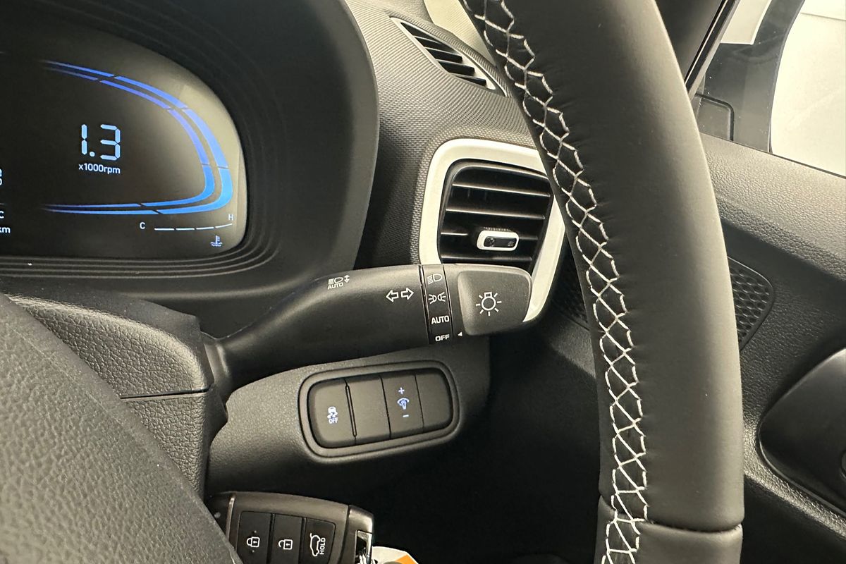 2025 Hyundai Venue Active QX.V5