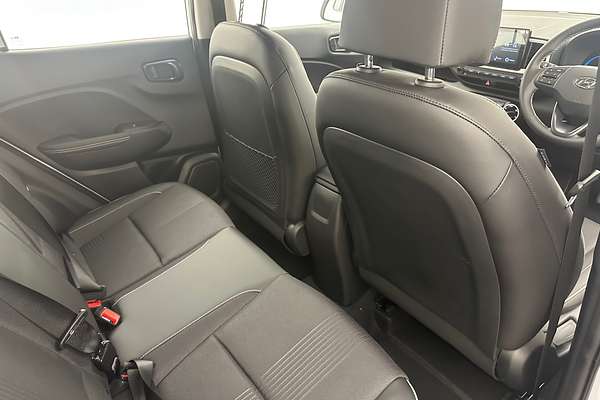 2025 Hyundai Venue Active QX.V5