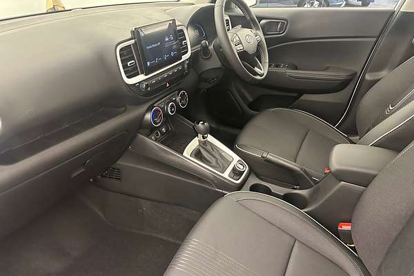 2025 Hyundai Venue Active QX.V5