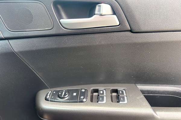 2019 Kia Sportage S QL