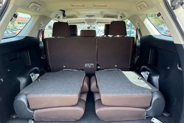 2016 Toyota Fortuner GX GUN156R