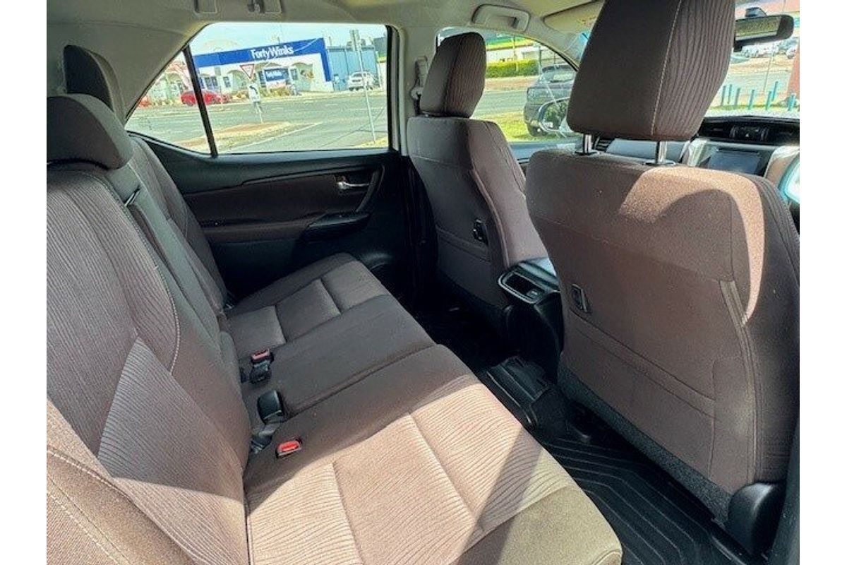 2016 Toyota Fortuner GX GUN156R