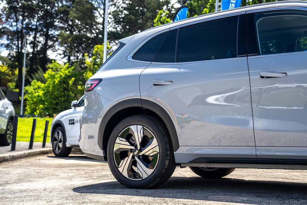 2025 Geely EX5 Inspire E245