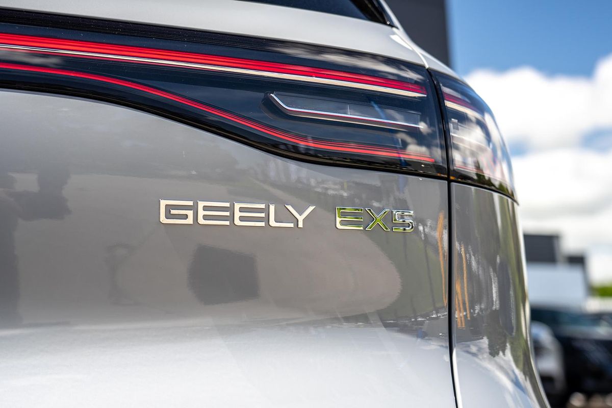 2025 Geely EX5 Inspire E245
