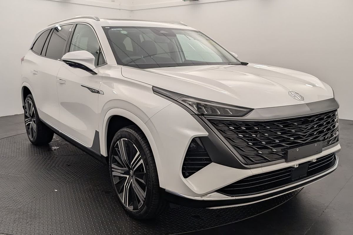 2025 MG QS Essence IS31