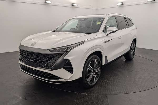 2025 MG QS Essence IS31