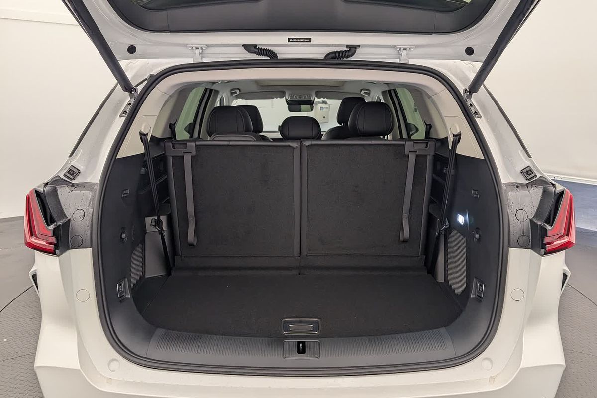 2025 MG QS Essence IS31