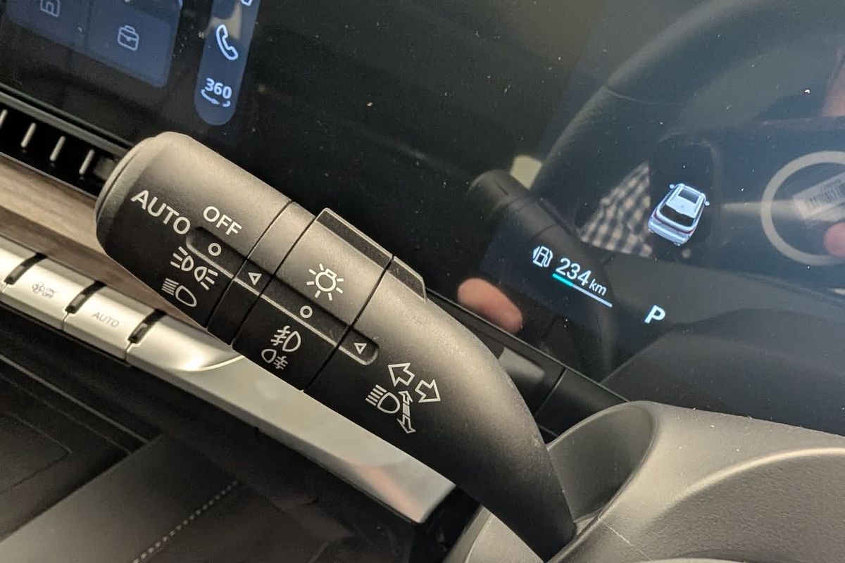 2025 MG QS Essence IS31