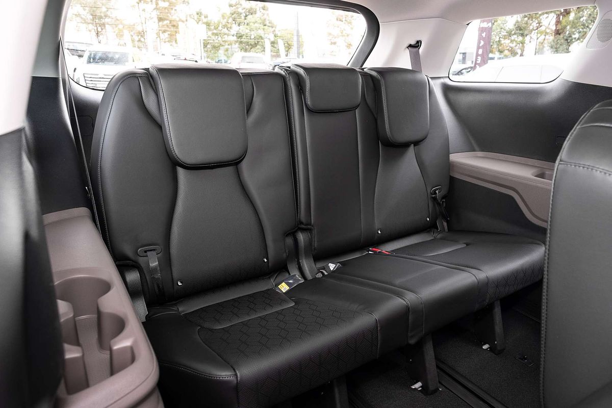 2025 Kia Carnival Sport KA4 PE