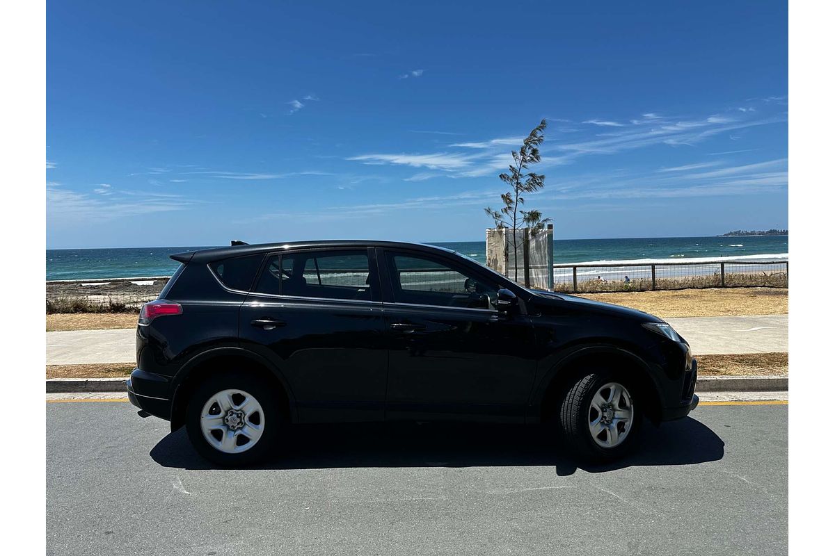 2017 Toyota RAV4 GX ZSA42R