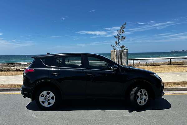 2017 Toyota RAV4 GX ZSA42R