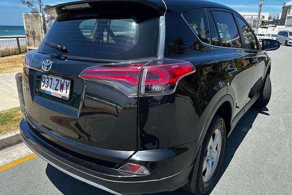 2017 Toyota RAV4 GX ZSA42R