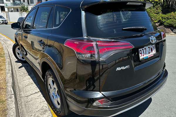 2017 Toyota RAV4 GX ZSA42R