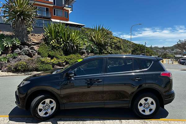 2017 Toyota RAV4 GX ZSA42R