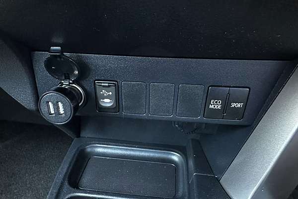 2017 Toyota RAV4 GX ZSA42R