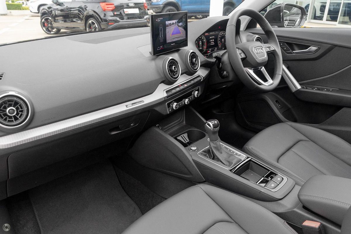 2025 Audi Q2 35 TFSI S line edition GA