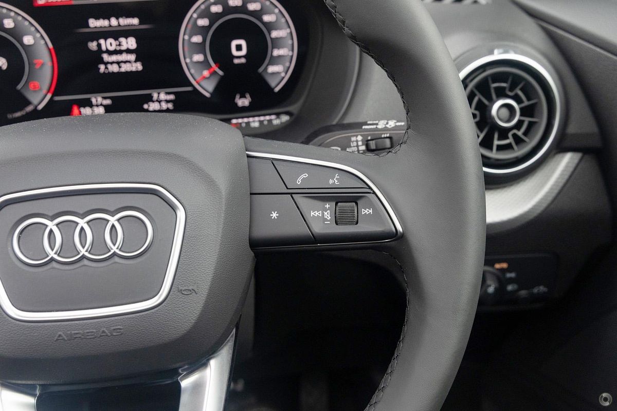 2025 Audi Q2 35 TFSI S line edition GA