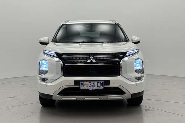 2024 Mitsubishi Outlander LS ZM