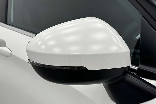 2024 Mitsubishi Outlander LS ZM