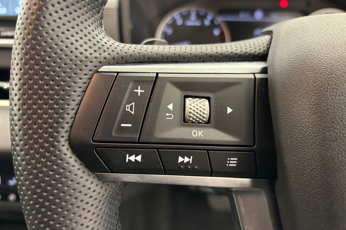 2024 Mitsubishi Outlander LS ZM